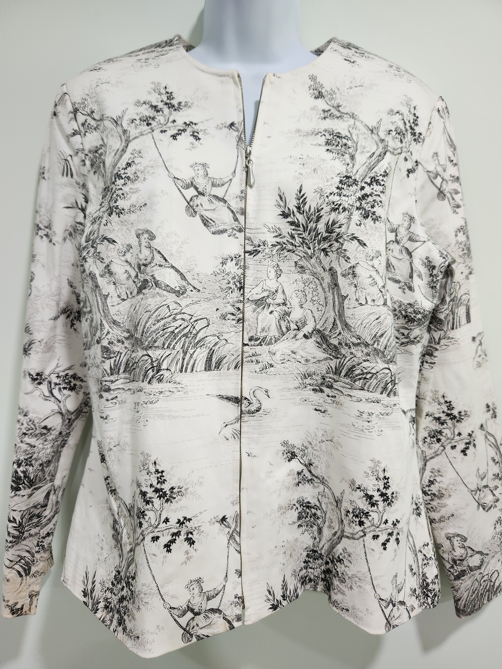 Women's White & Black Printed Zip-Front Blazer Jacket